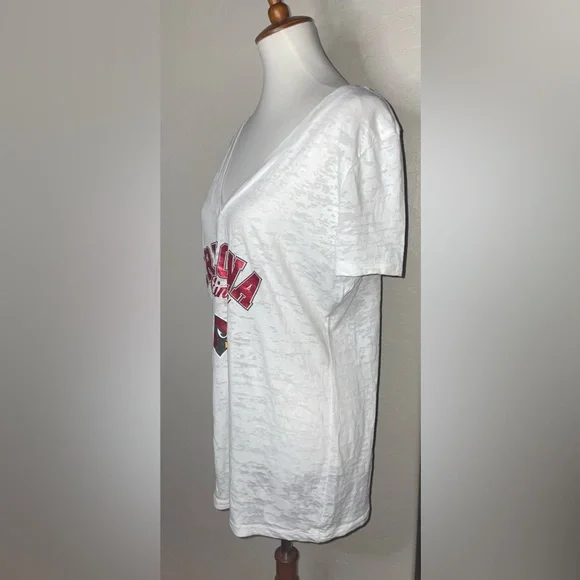 EUC- Arizona Cardinals Football V-neck Metallic Logo T Shirt Womens Size XXL🏈 - Picture 5 of 7